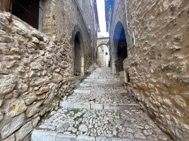 Box in vendita a Casperia, Lazio