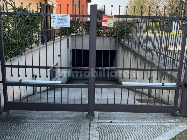 Box in vendita a Cassano D'adda, Lombardia
