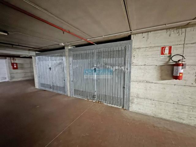 Box in vendita a Cassano D'adda, Lombardia