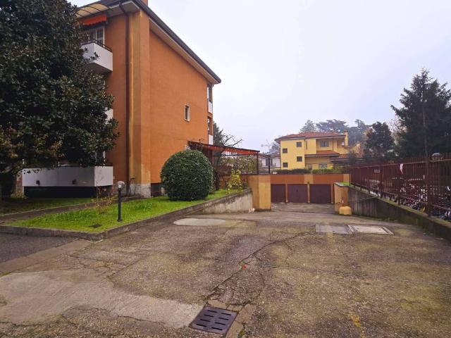 Box in vendita a Villa Fiorita, Cassina De' Pecchi