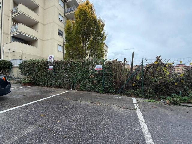 Box in vendita a San Silvestro, Cassino