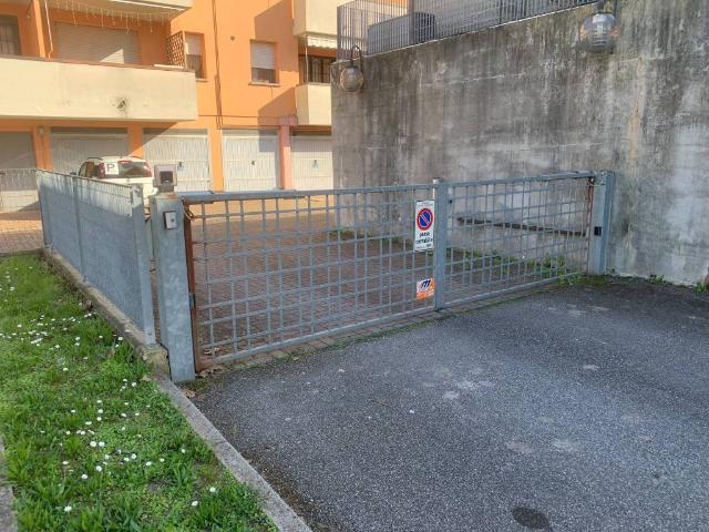 Box in vendita a Unione Reno Galliera, Castel Maggiore