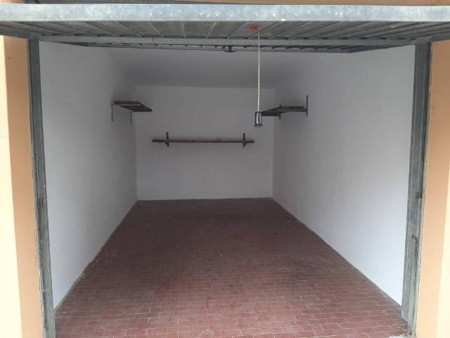 Box in vendita a Casa Nissolo, Castel San Giovanni