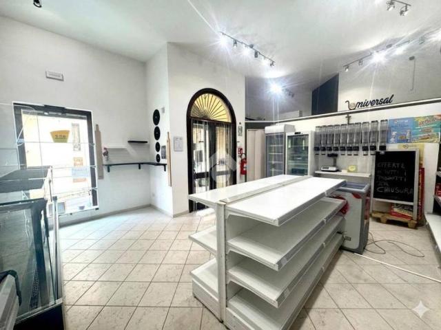 Box in vendita a Casteldaccia, Sicilia