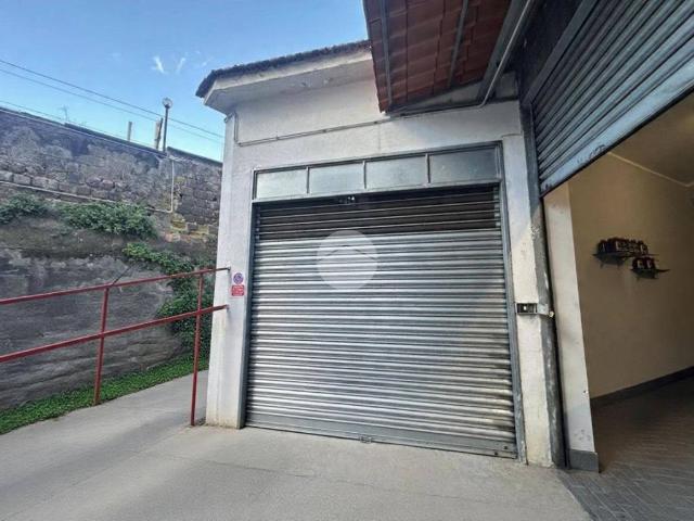 Box in vendita a Castellammare Di Stabia, Campania