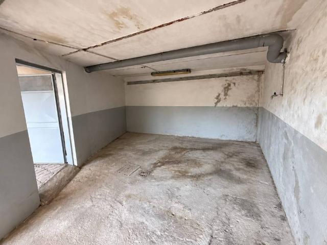 Box in vendita a Pioppaino, Castellammare Di Stabia
