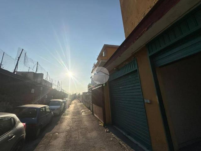 Box in vendita a Pioppaino, Castellammare Di Stabia