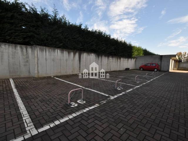 Box in vendita a Sant'Antonio, Piemonte