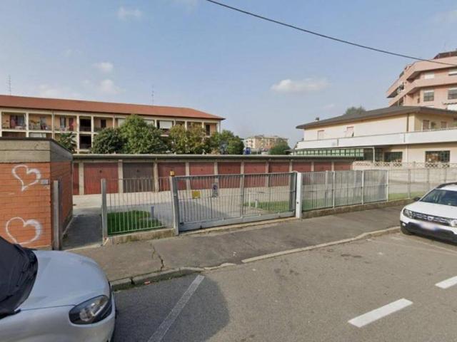Box in vendita a Castegnate, Castellanza