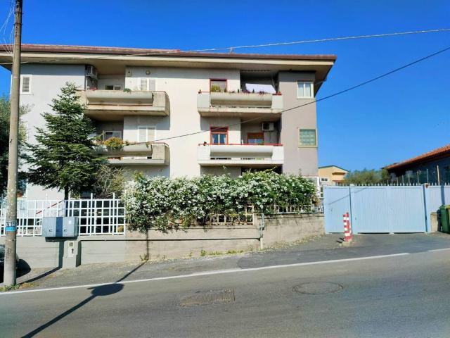 Box in vendita a San Giovanni Galermo-Trappeto-Cibali, Catania