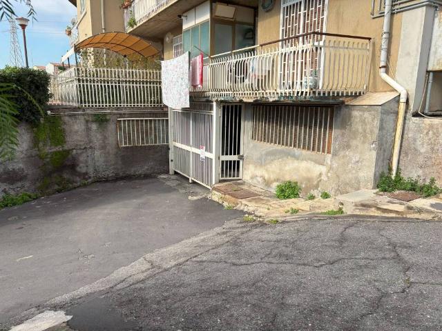 Box in vendita a Picanello-Ognina-Barriera-Canalicchio, Catania