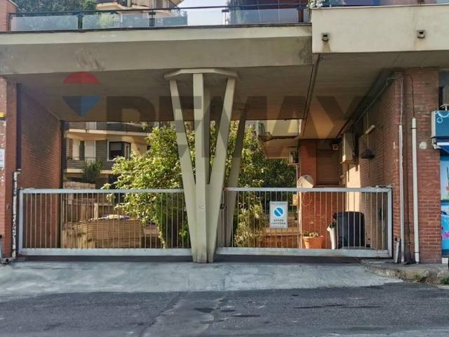 Box in vendita a Picanello-Ognina-Barriera-Canalicchio, Catania