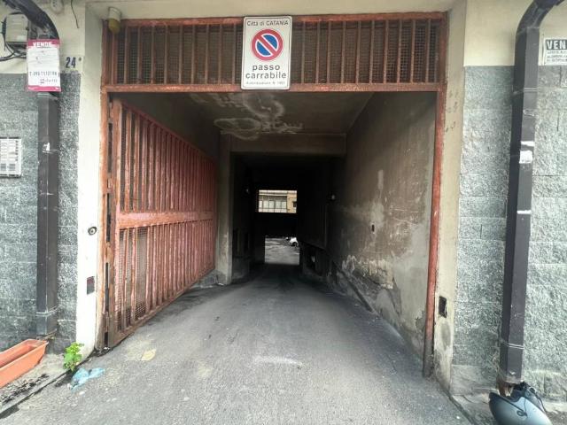 Box in vendita a Picanello-Ognina-Barriera-Canalicchio, Catania