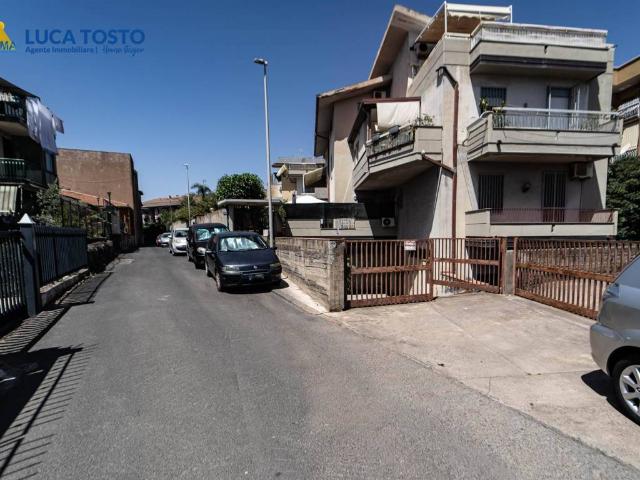 Box in vendita a Picanello-Ognina-Barriera-Canalicchio, Catania