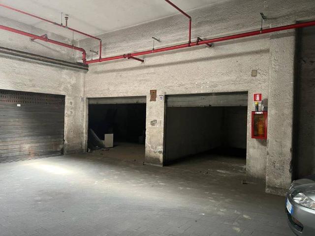 Box in vendita a Borgo-Sanzio, Catania