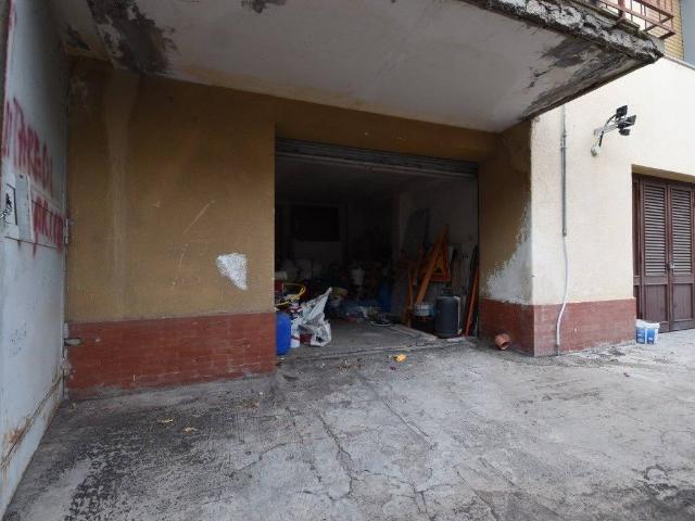 Box in vendita a San Giovanni Galermo-Trappeto-Cibali, Catania