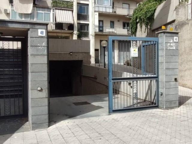 Box in vendita a Centro storico, Catania