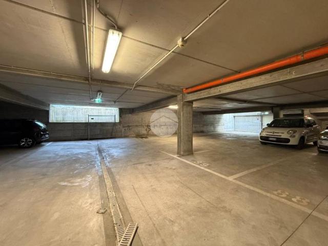 Box in vendita a Cattolica, Reggio Emilia
