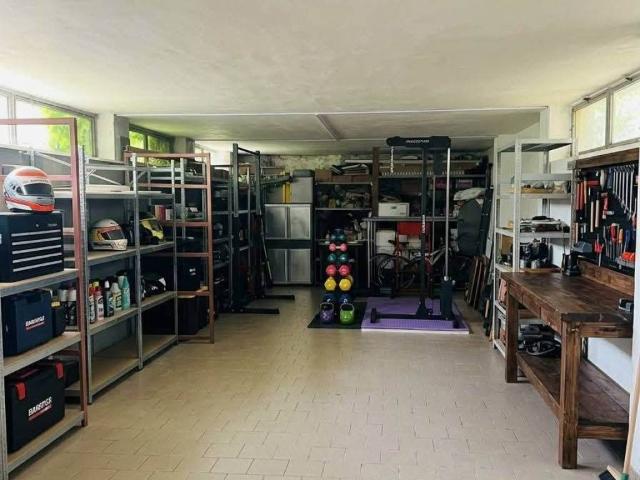 Box in vendita a San Vito, Cava De' Tirreni