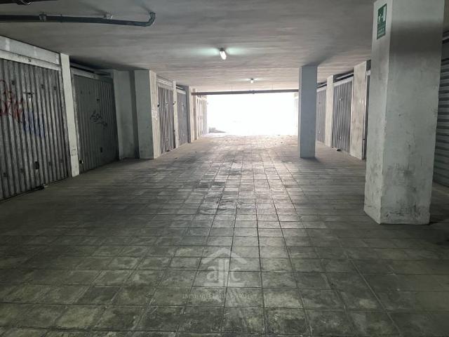 Box in vendita a Puglia, Lecce