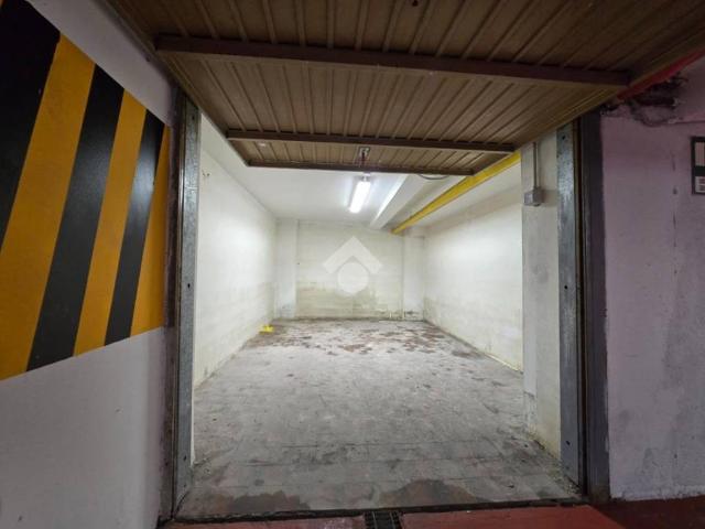 Box in vendita a Ceriale, Liguria
