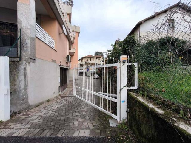 Box in vendita a Montesordo, Cermenate