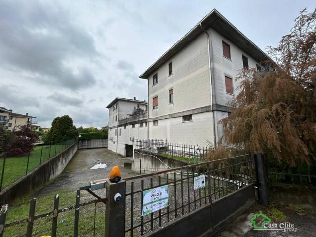 Box in vendita a Cerro Al Lambro, Lombardia