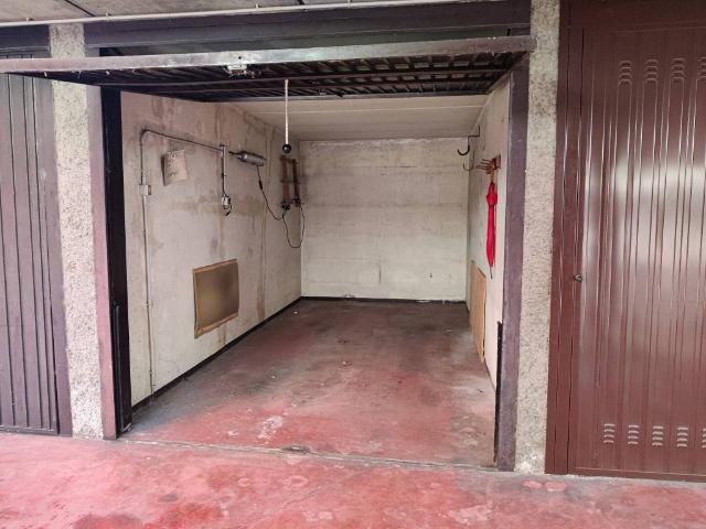 Box in vendita a Cesano Boscone, Lombardia