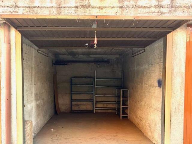 Box in vendita a Molinello, Cesano Maderno