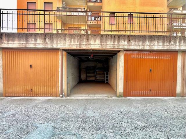 Box in vendita a Molinello, Cesano Maderno