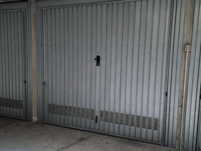 Box in vendita a Cesano Maderno, Lombardia