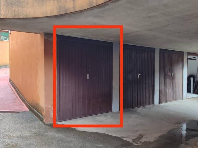Box in vendita a Villaggio Ina Casa, Cesate
