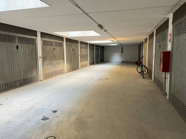 Box in vendita a Unione dei comuni Valle del Savio, Cesenà