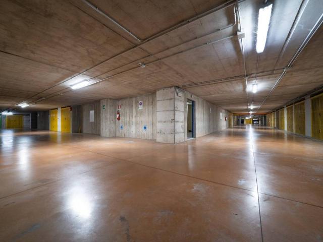 Box in vendita a Unione dei comuni Valle del Savio, Cesenà