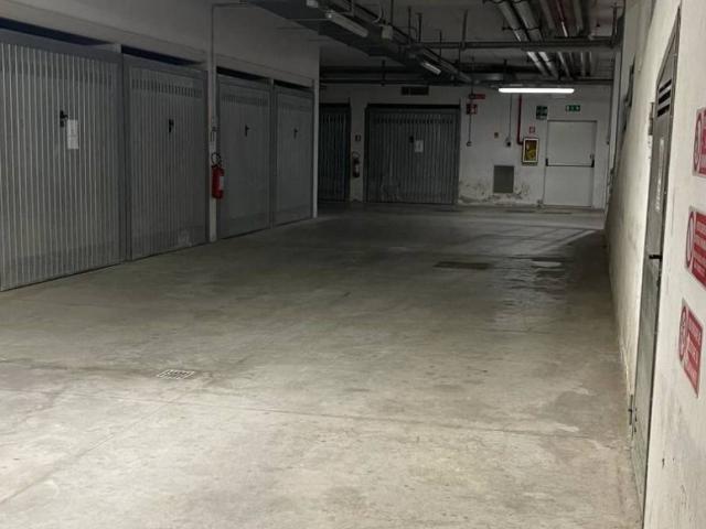 Box in vendita a Unione dei comuni Valle del Savio, Cesenà