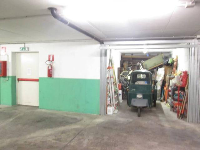 Box in vendita a Chiari, Lombardia