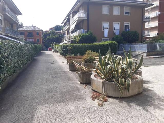 Box in vendita a Sampierdicanne, Chiavari
