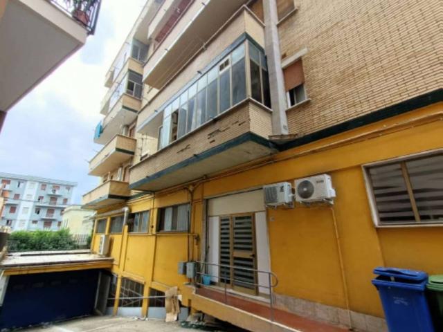 Box in vendita a Chieti Scalo, Chieti