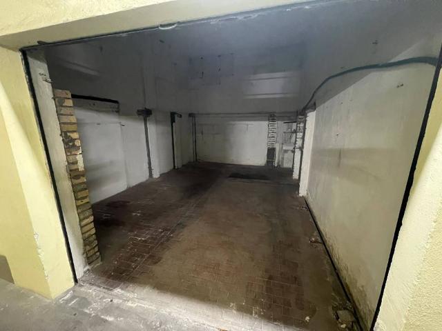 Box in vendita a Chieti