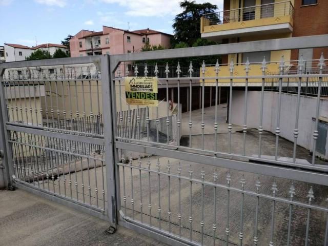 Box in vendita a Chieti Scalo, Chieti