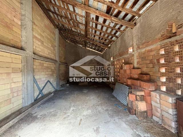 Box in vendita a Territorio Val d'Adige, Cimone