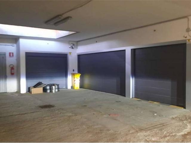 Box in vendita a Località Battitore, Piemonte