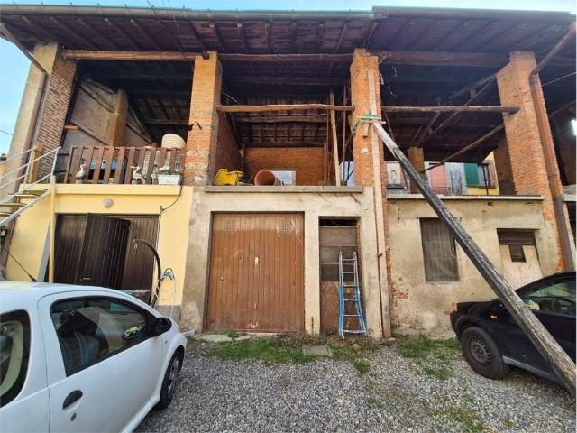 Box in vendita a Cirimido, Lombardia