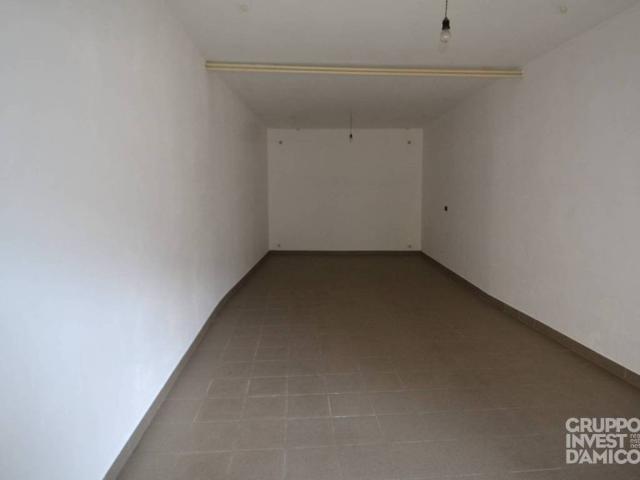 Box in vendita a Cisternino, Brindisi