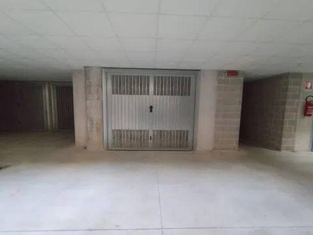 Box in vendita a Castelletta I, Marche