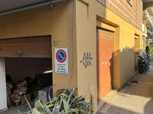 Box in vendita a Borgo Odescalchi, Roma Capitale