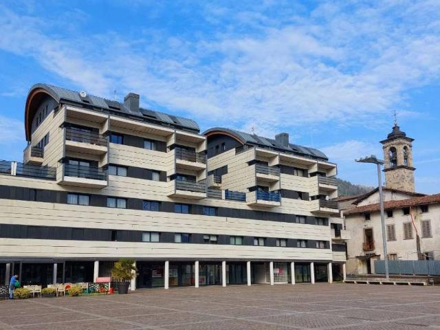 Box in vendita a Clusone, Lombardia