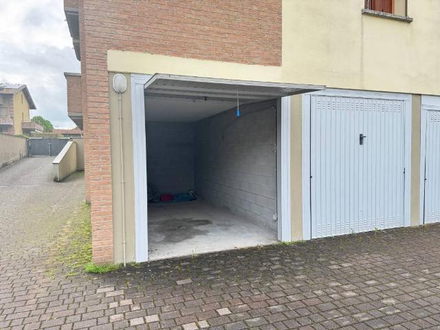 Box in vendita a Collecchio, Reggio Emilia