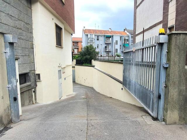 Box in vendita a Piemonte, Torino