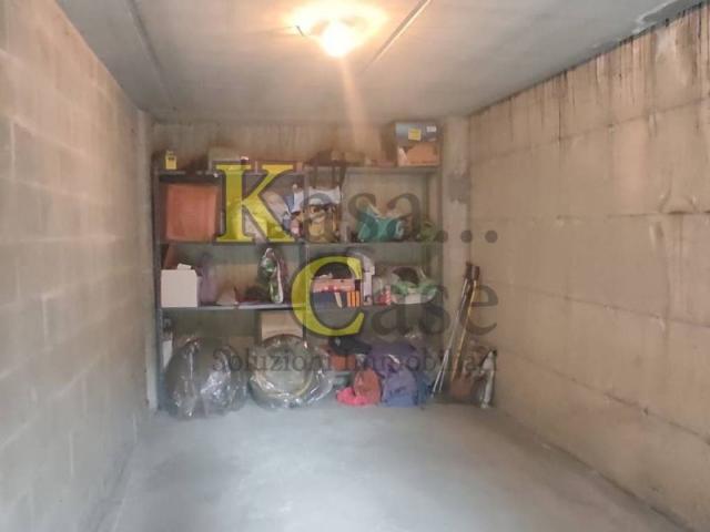 Box in vendita a Leumann, Piemonte